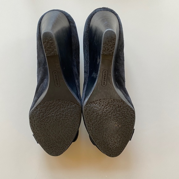 Coach Suede Wedge Heels - size 8.5 - Picture 3 of 9